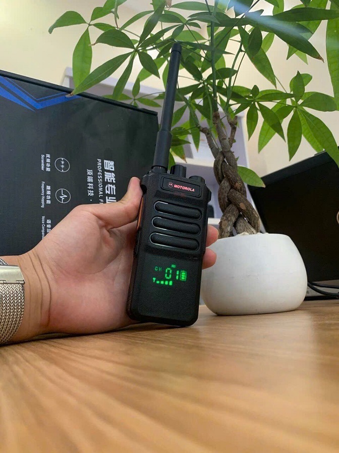 bộ đàm motorola cp-108 plus