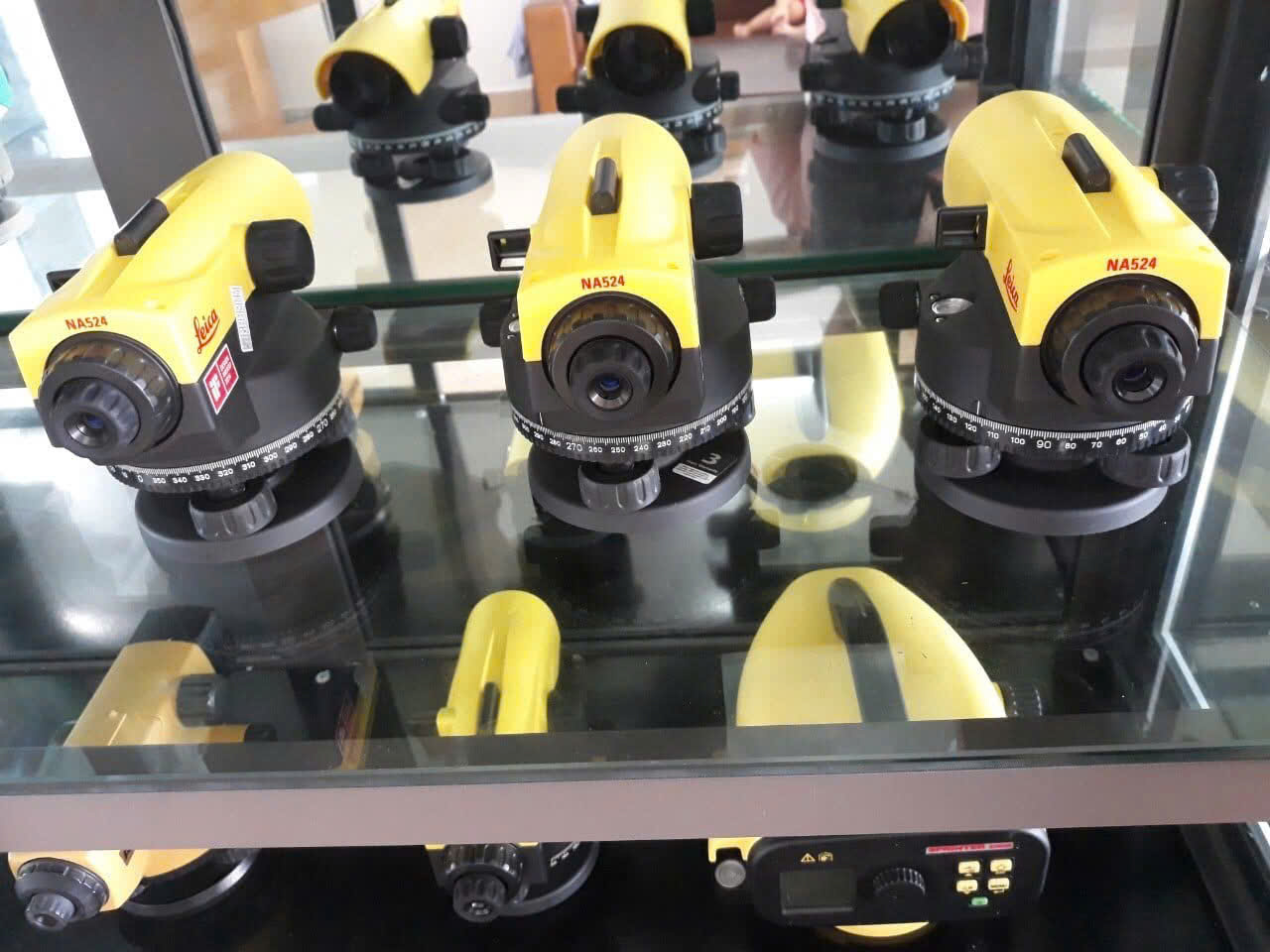 máy thủy bình leica na524