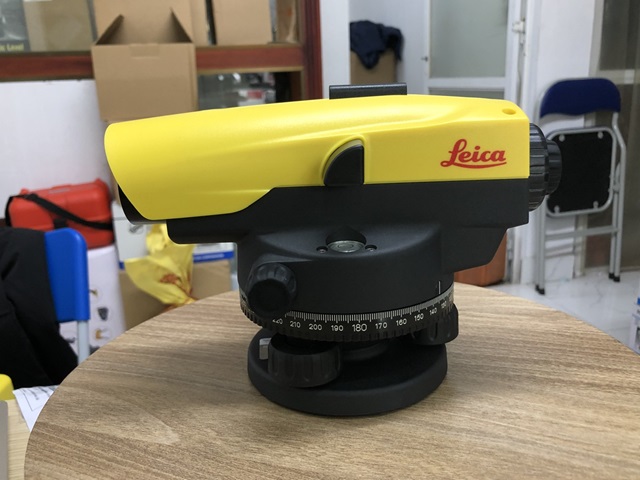 máy thuỷ bình leica